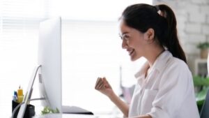 How To Find Clients For Your Virtual Assistant Business? Is Becoming Virtual Assistant Right For You?