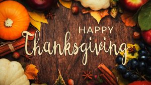 151 Short Thanksgiving Card Messages for Family & Friends